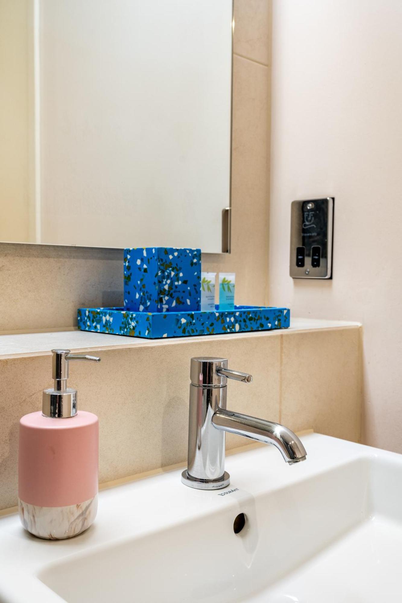 Luxury Apartment In Notting Hill By Portobello Market Лондон Экстерьер фото